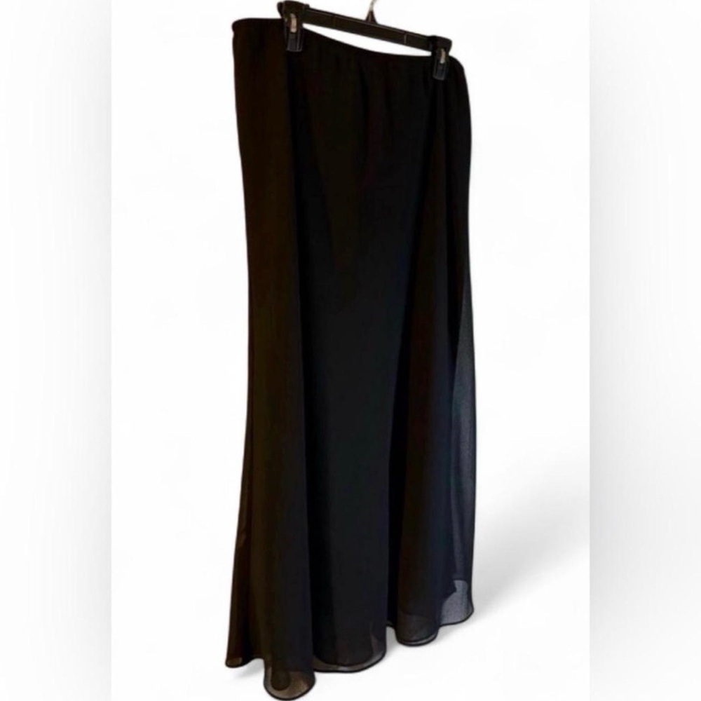 J.B.S. Classic Black Maxi Skirt - Picture 2 of 4